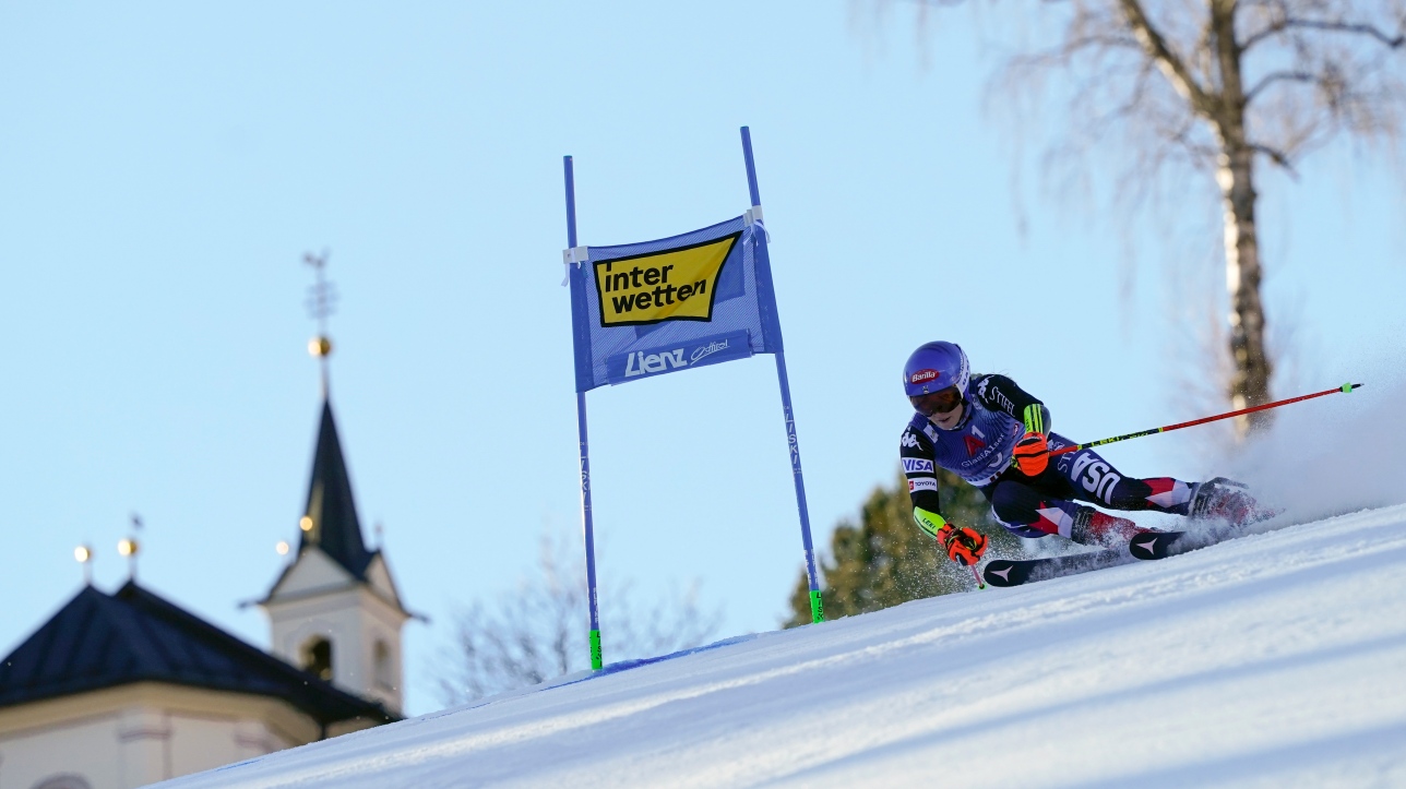 Ski alpin Et de 92 pour Mikaela Shiffrin Valérie Grenier au pied du