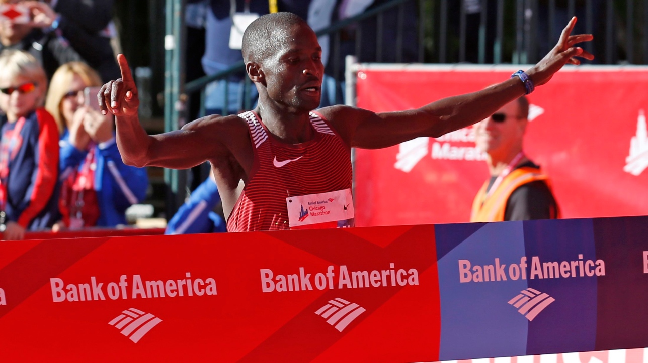 Athl Tisme Le K Nyan Abel Kirui Remporte Le Marathon De Chicago Pour