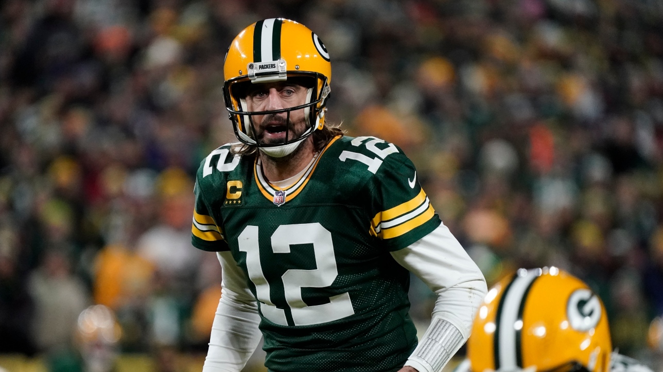 NFL: Packers and Dolphins face off in Game 1 on December 25