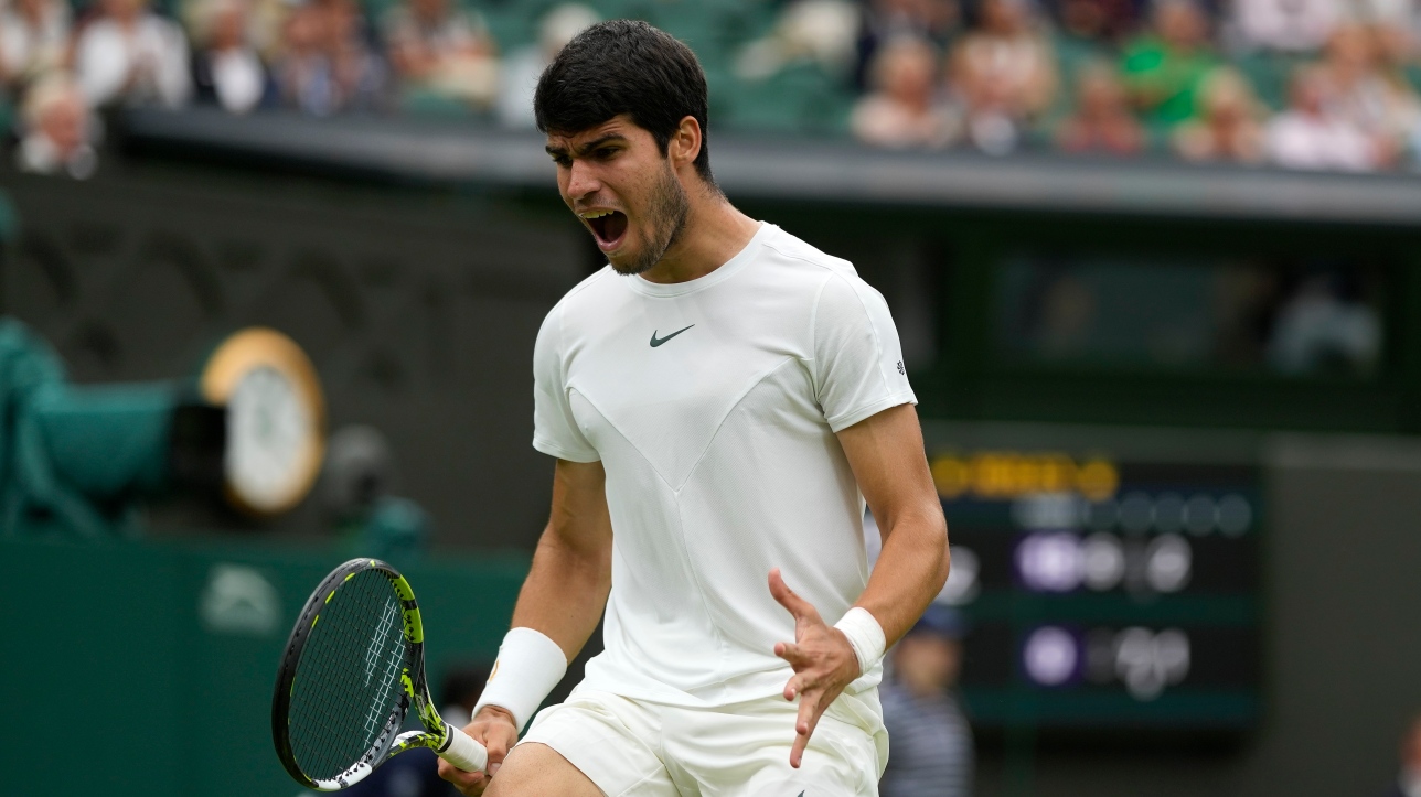 Carlos Alcaraz Advances To Wimbledon Round Of 16 After Tough Victory ...