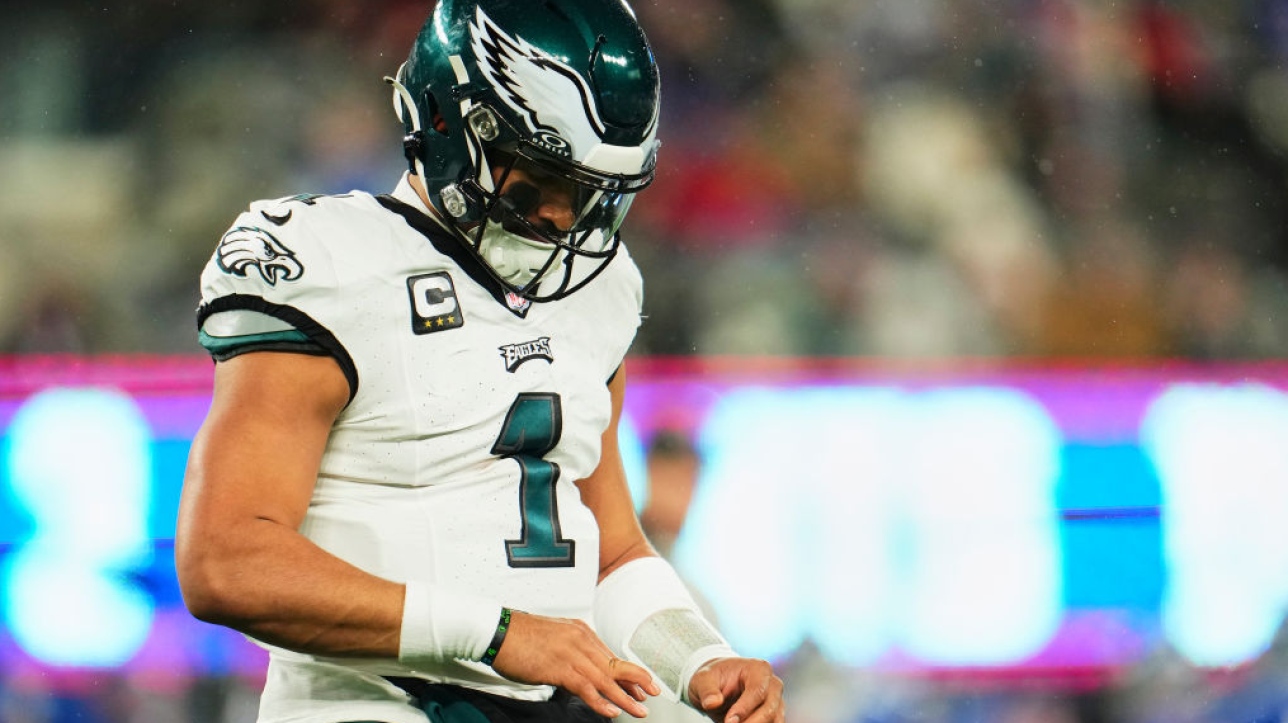 Jalen Hurts Cleared to Play After Hand Injury Eagles Prepare to Face