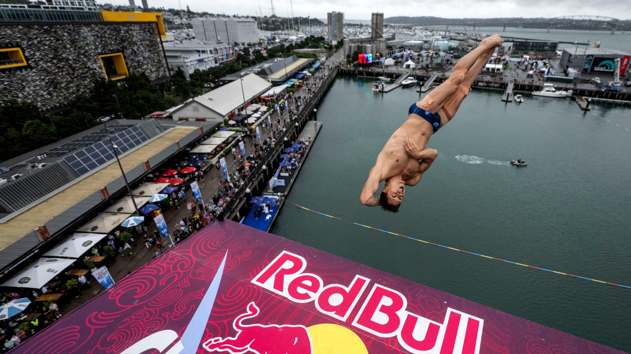 Plongeon du plongeon de haut vol à Montréal cet été RDS