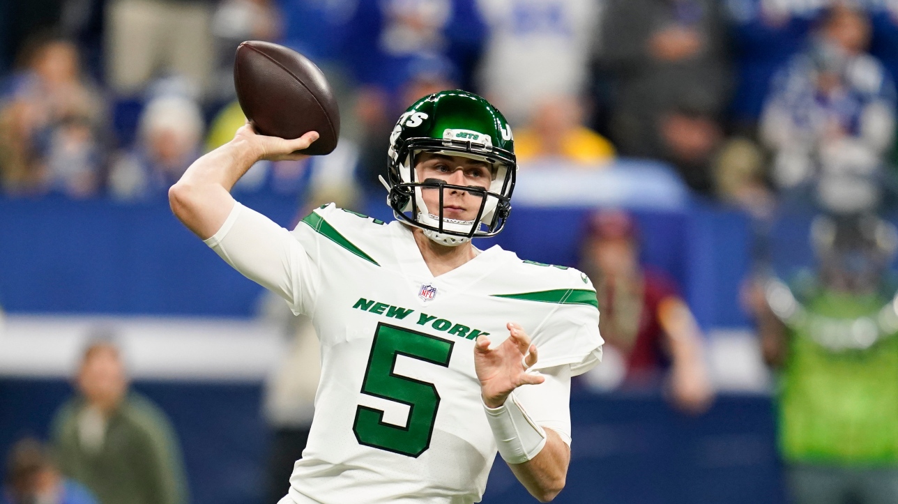 New York Jets quarterback controversy in sight?