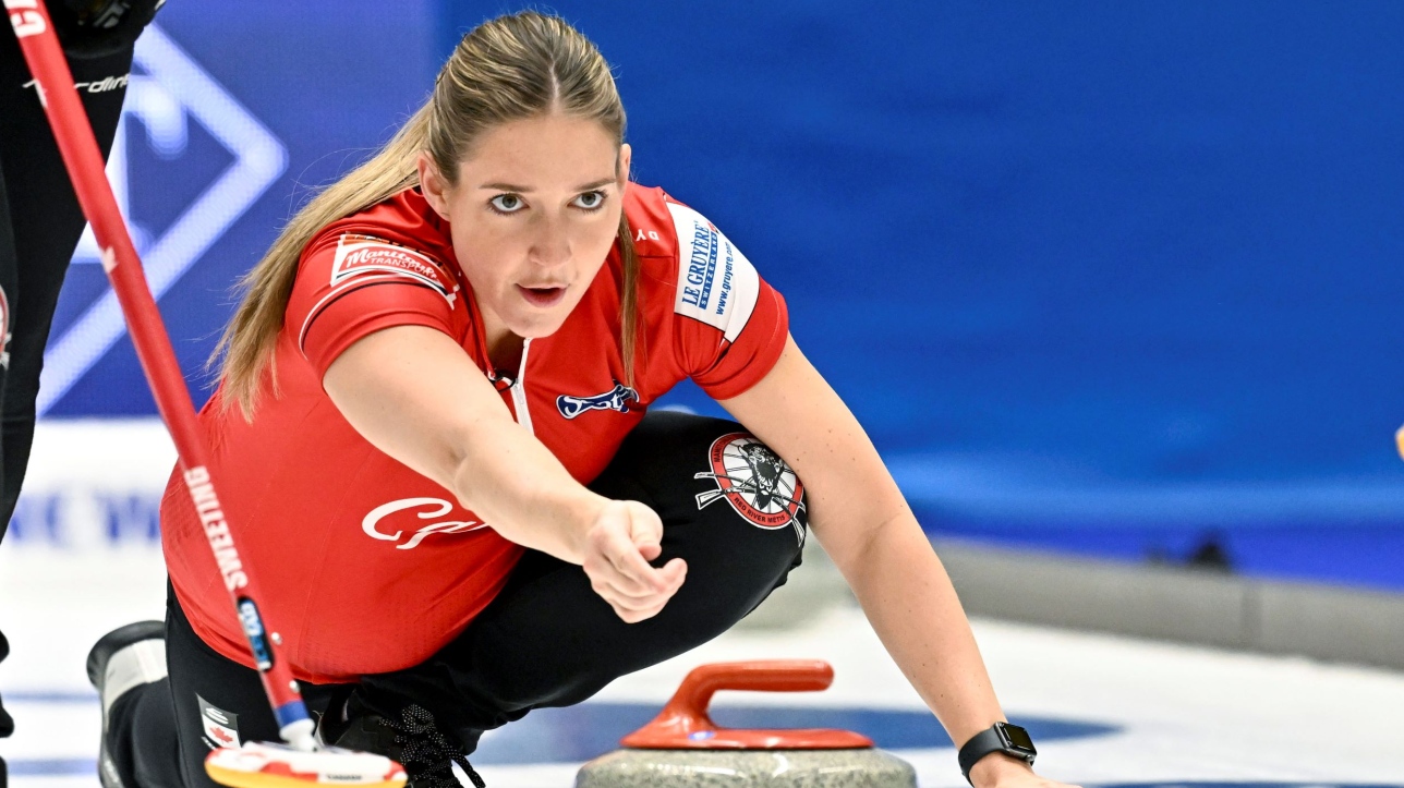 Curling Briane Harris Interdite De Jouer Au Tournoi Des Coeurs RDS Ca   Image 