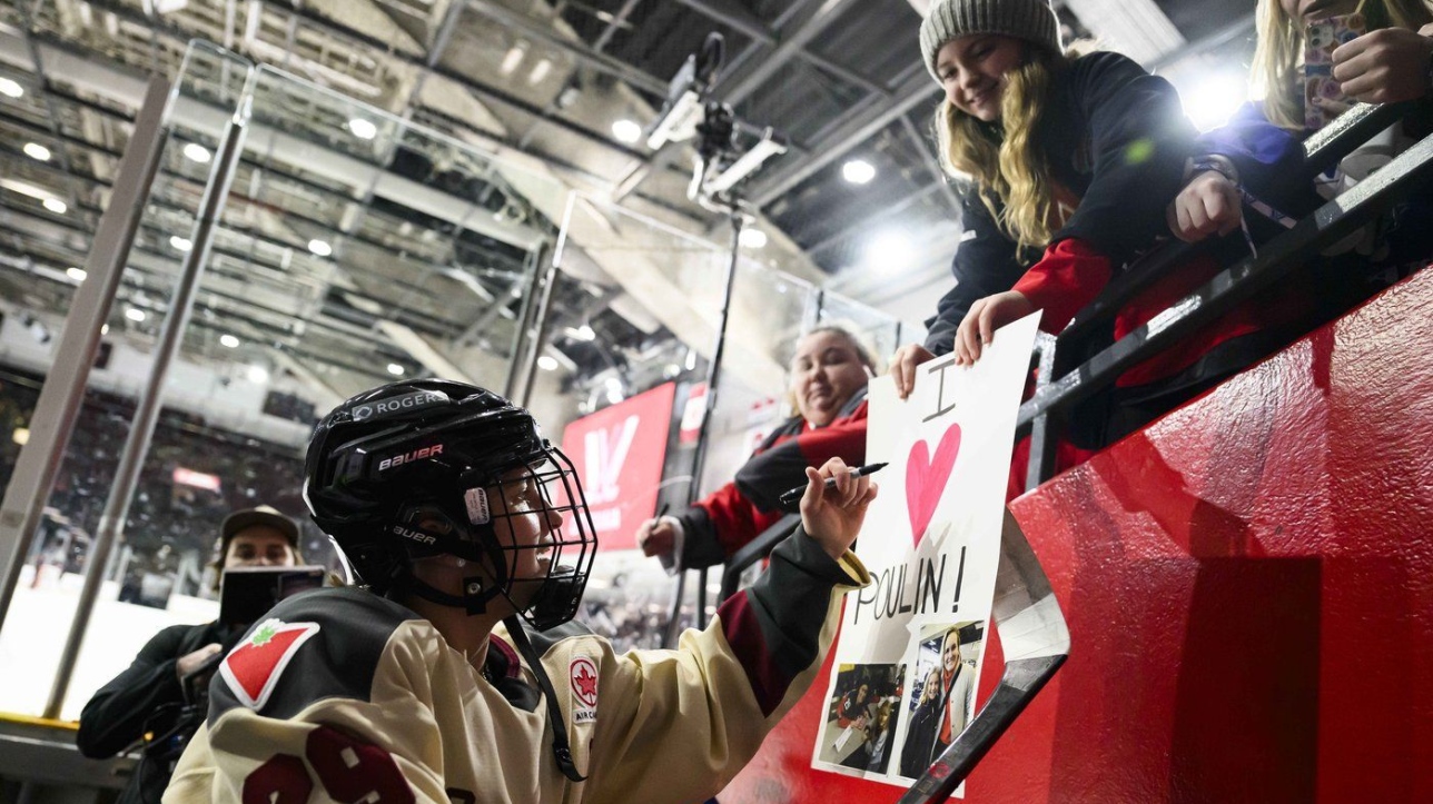 Les Canadiennes plus impliquées dans le sport organisé, mais des écarts demeurent