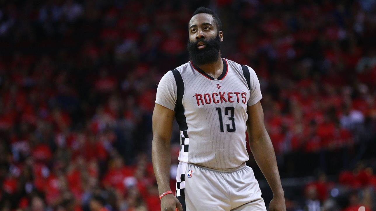 NBA James Harden a signé une prolongation de contrat qui lui