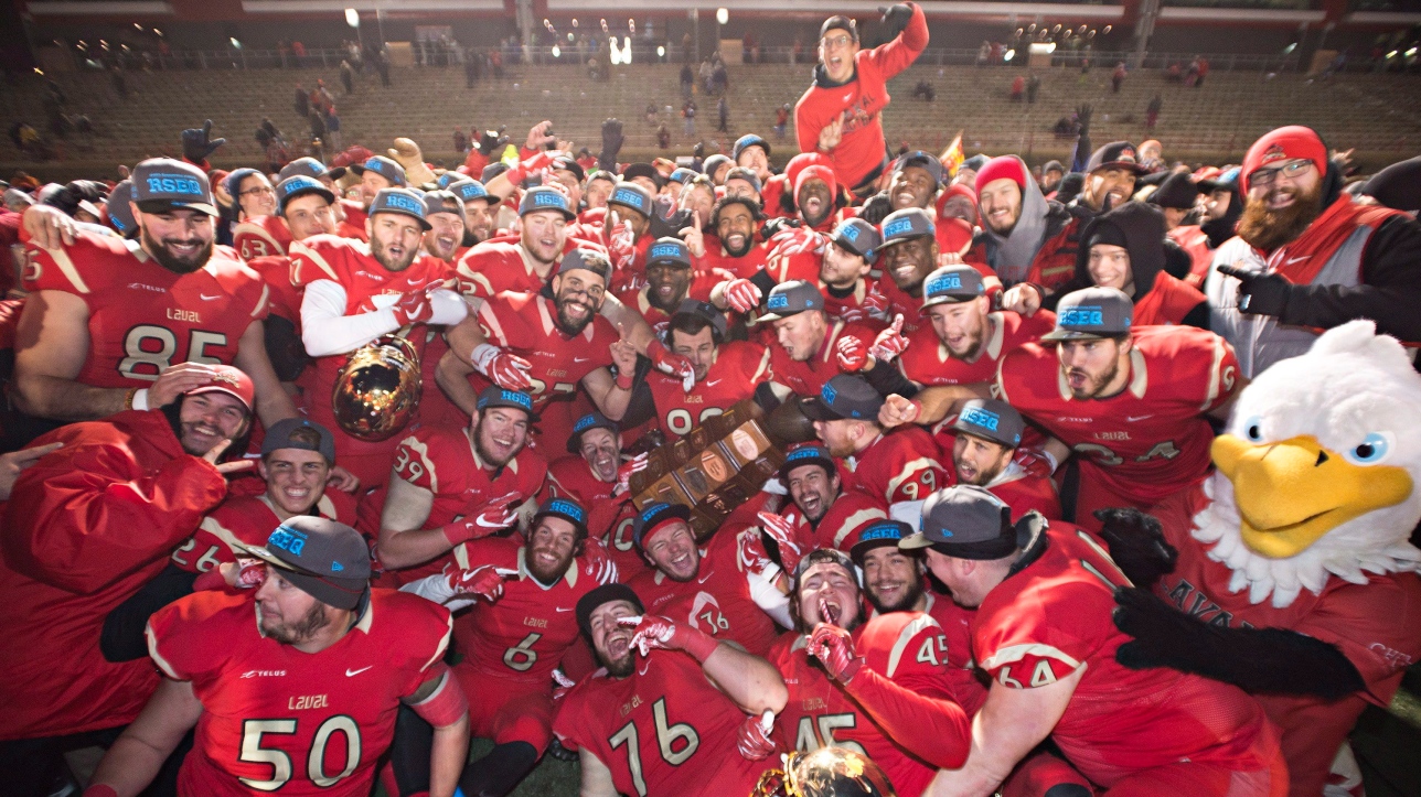 RSEQ Le Rouge et Or bat les Carabins 2522 et remporte la Coupe