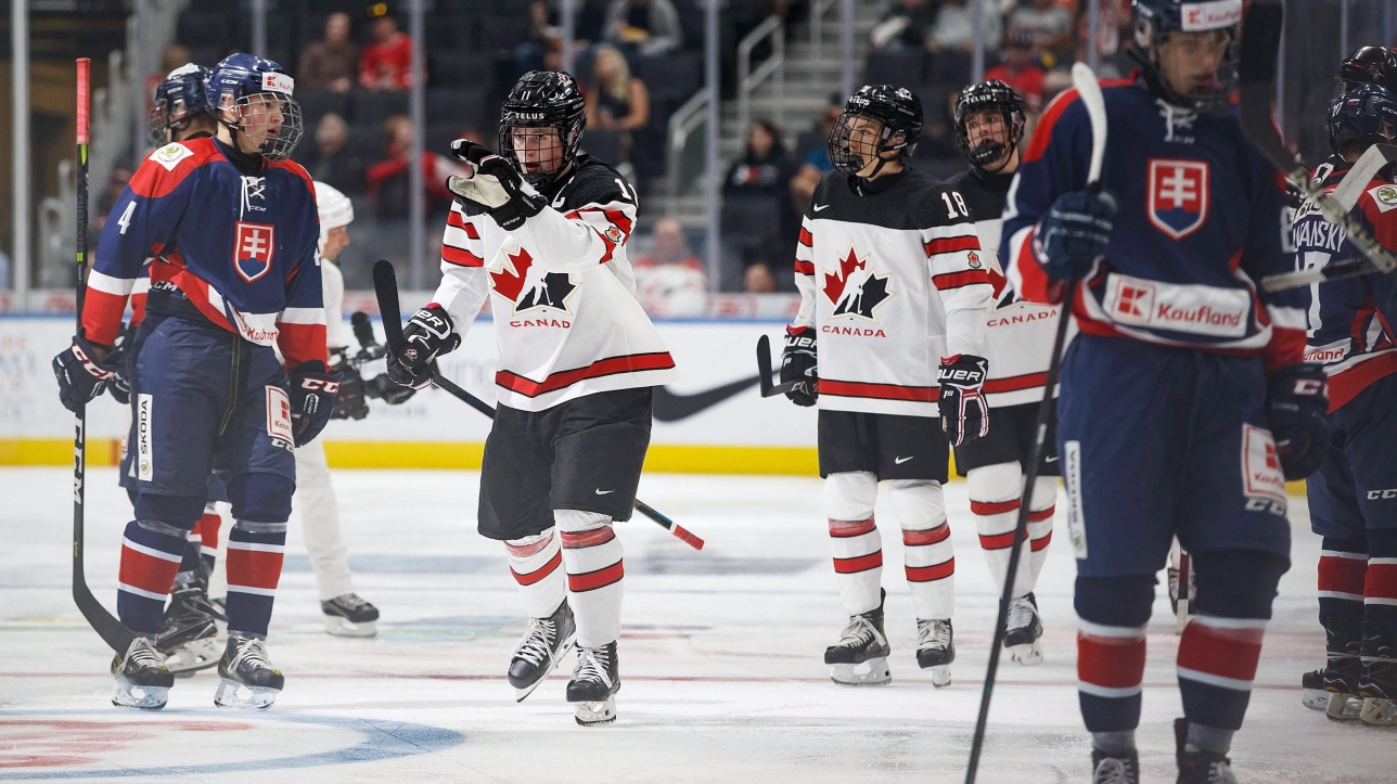 Coupe HlinkaGretzky le Canada signe un deuxième gain de suite