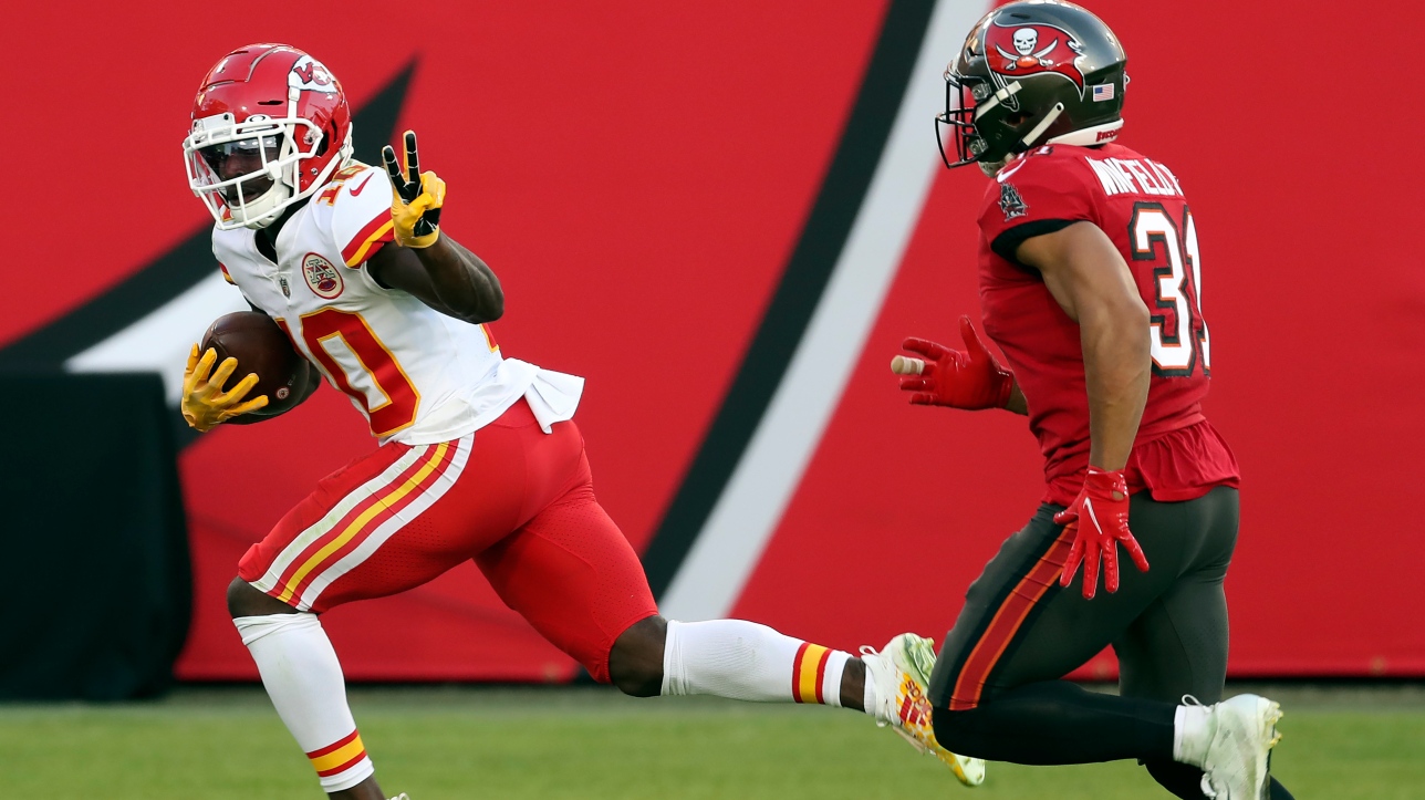 Notebook: Tyreek Hill Explodes for 269 Yards, Three Scores in